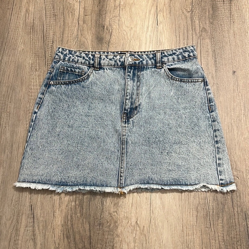 FOREVER 21 Acid Wash Denim Skirt Size Large